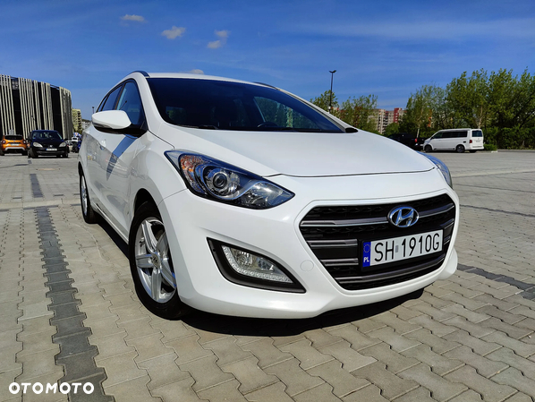 Hyundai I30 blue Kombi 1.6 CRDi DCT Passion - 2