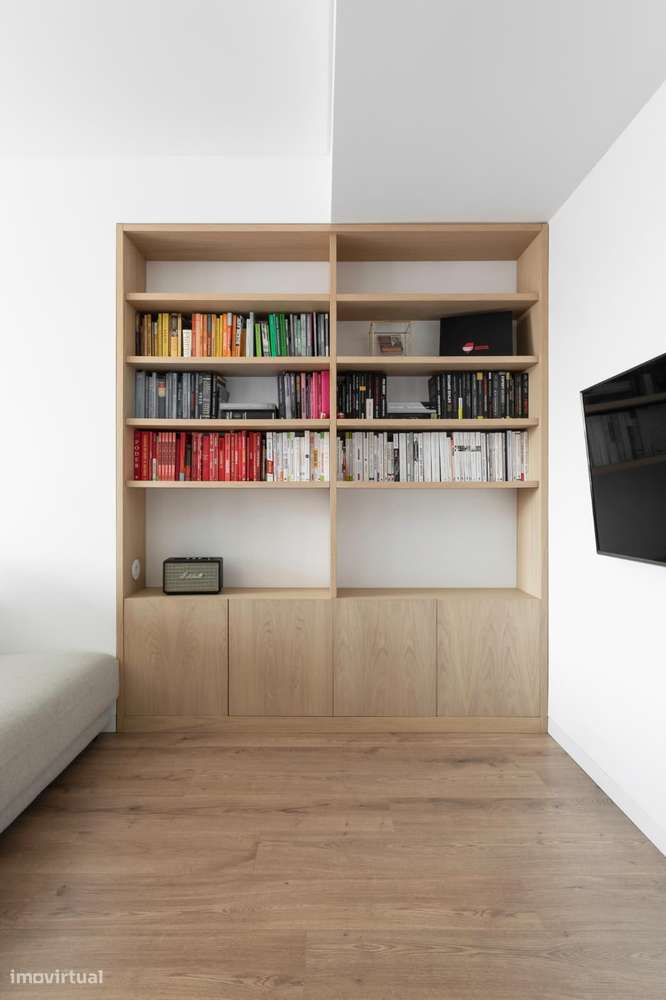 T4 remodelado com terraço - Rua Alexandre Ferreira - Grande imagem: 4/34