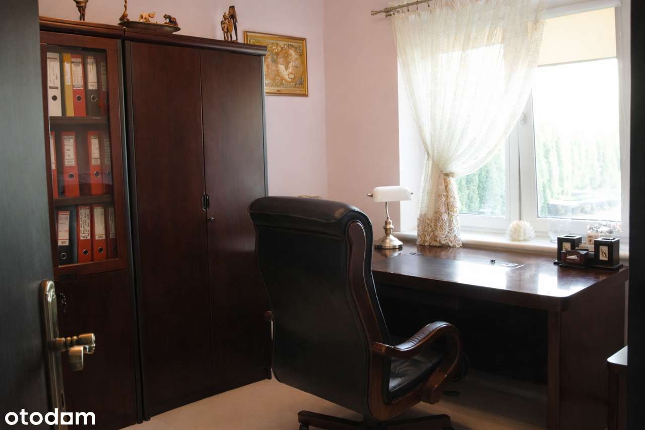 Przestrzeń bez kompromisów: ~350 m² + ogromny garaż-2