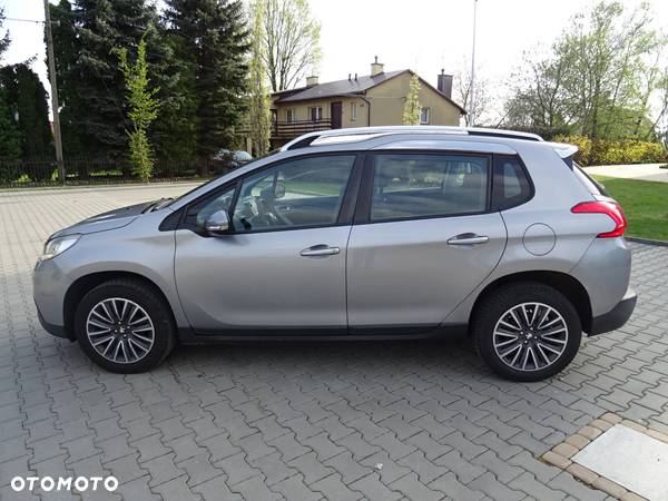 Peugeot 2008 1.2 Pure Tech GPF Style - 3