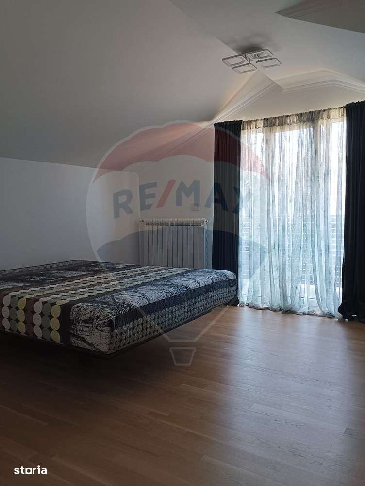 Casă / Vilă de vânzare pe str Mihai Pitei nr22 Radauti-10