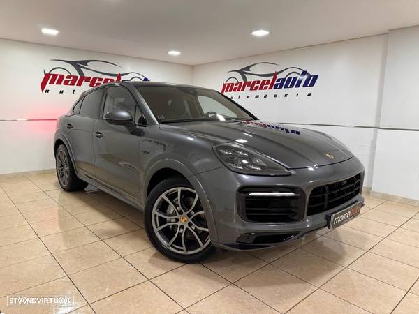 Porsche Cayenne Coupé E-Hybrid - 3