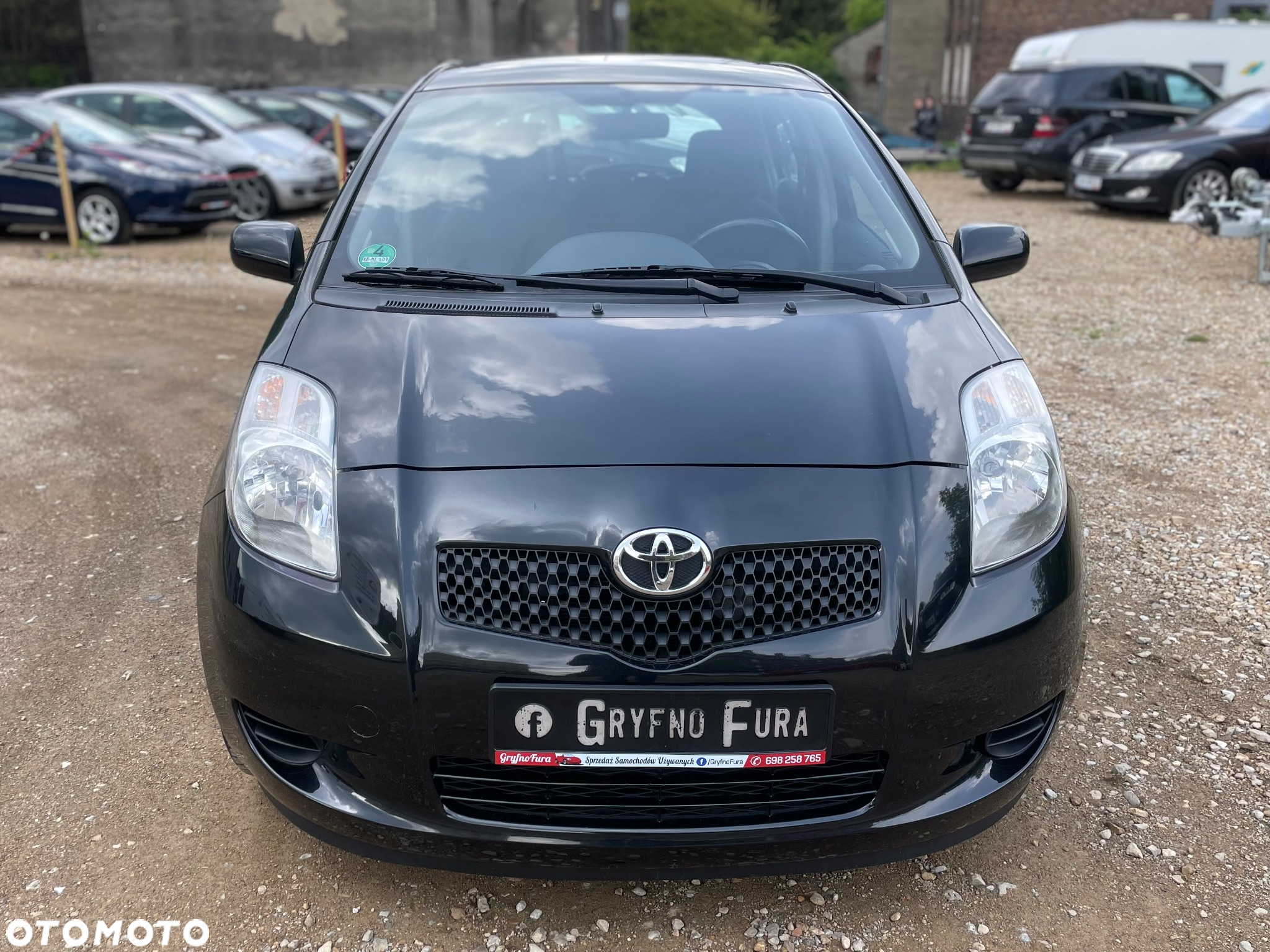 Toyota Yaris 1.0 Sol - 3