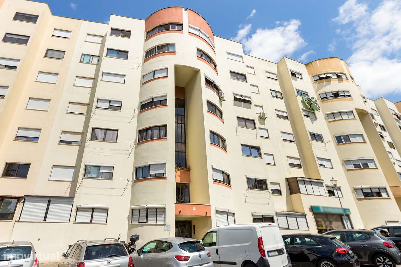 T2 no Infantado, junto ao Loureshopping | Elevador | Arrecadação-16