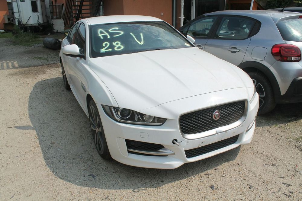 Jaguar XE 2017
