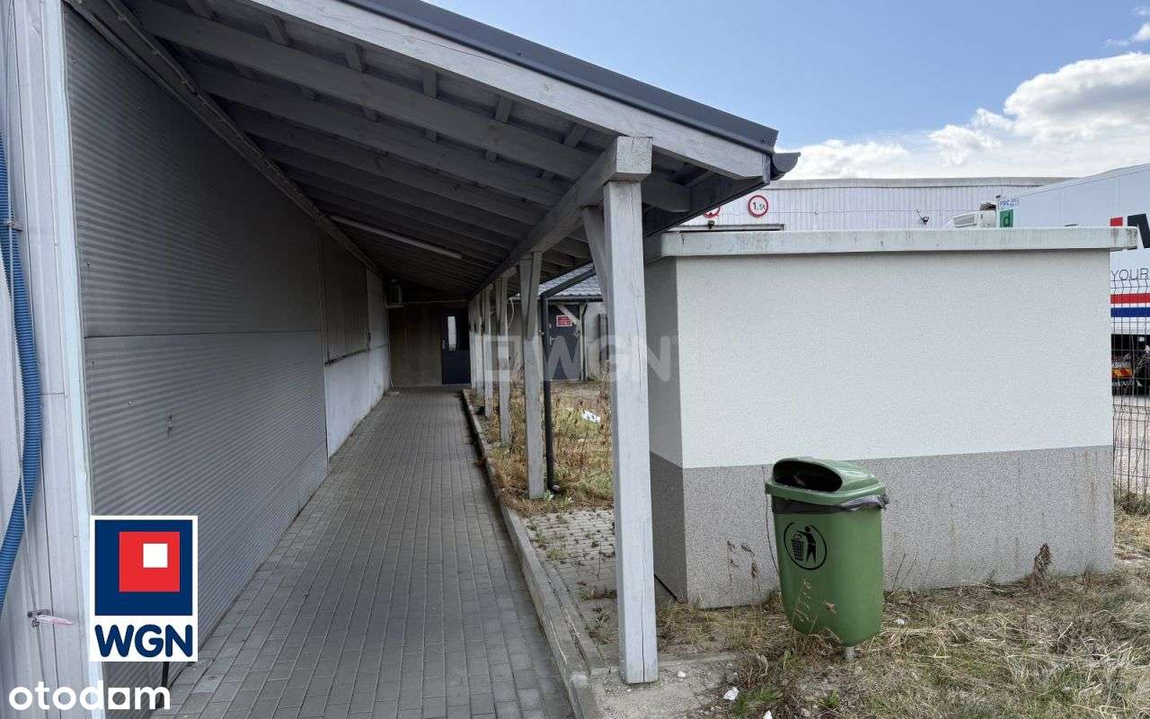 Nowoczesna hala produkcyjna w strefie przemysłowej-9