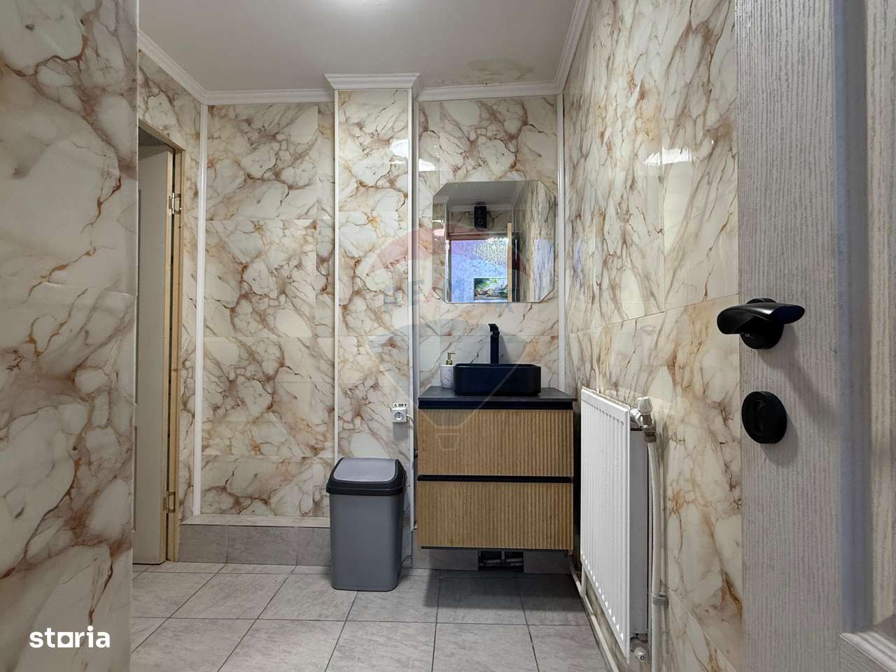 Bar restaurant cafenea - preluare afacere in zona ultracentrala Bacau - Imagine principală: 5/20