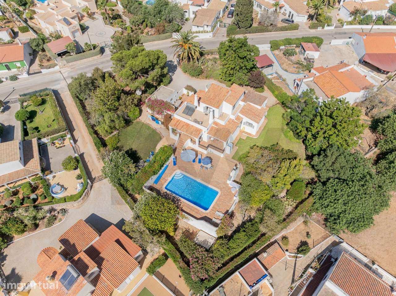 Moradia T4 com piscina em Monte Carvoeiro - Grande imagem: 4/60