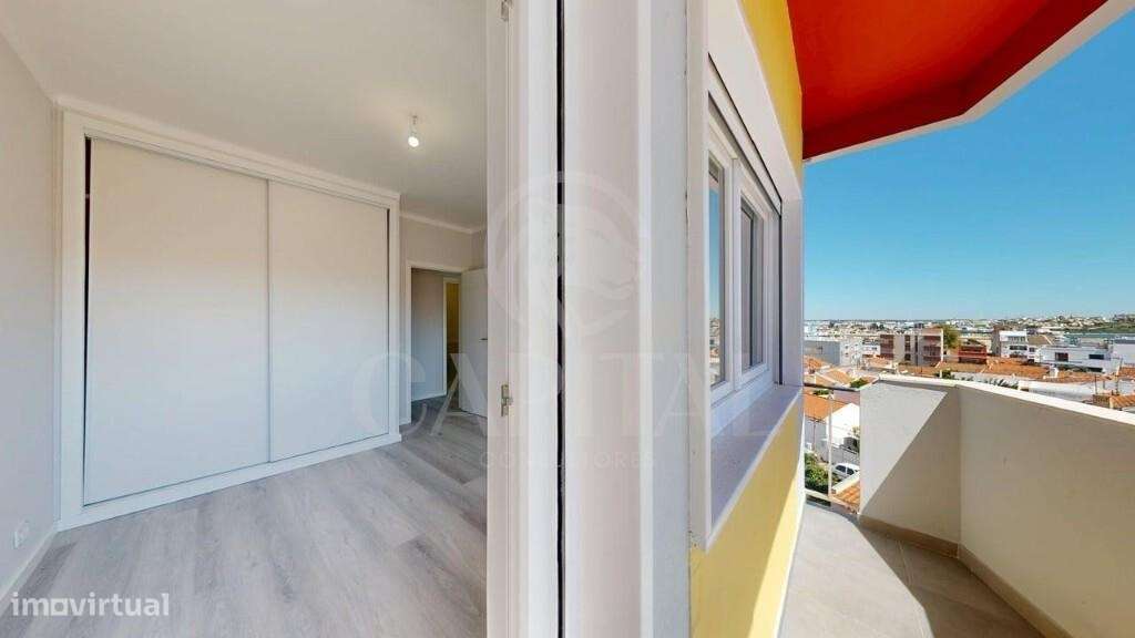 T3 remodelado totalmente em Portimão, confortável, varandas e perto da - Grande imagem: 4/37