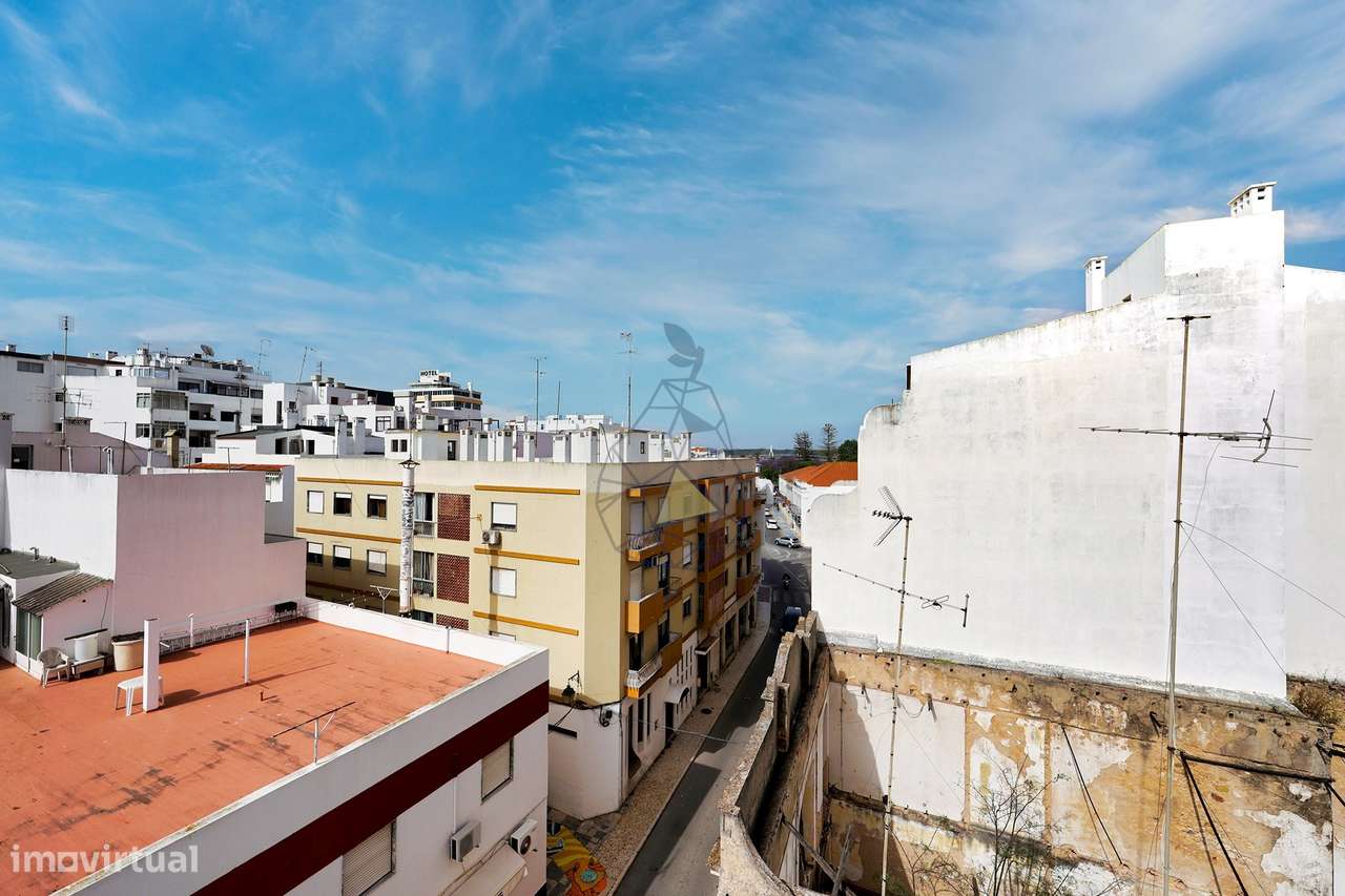 Viva o Encanto da Cidade Antiga - Apartamento com Tetos Altos e Muito-41