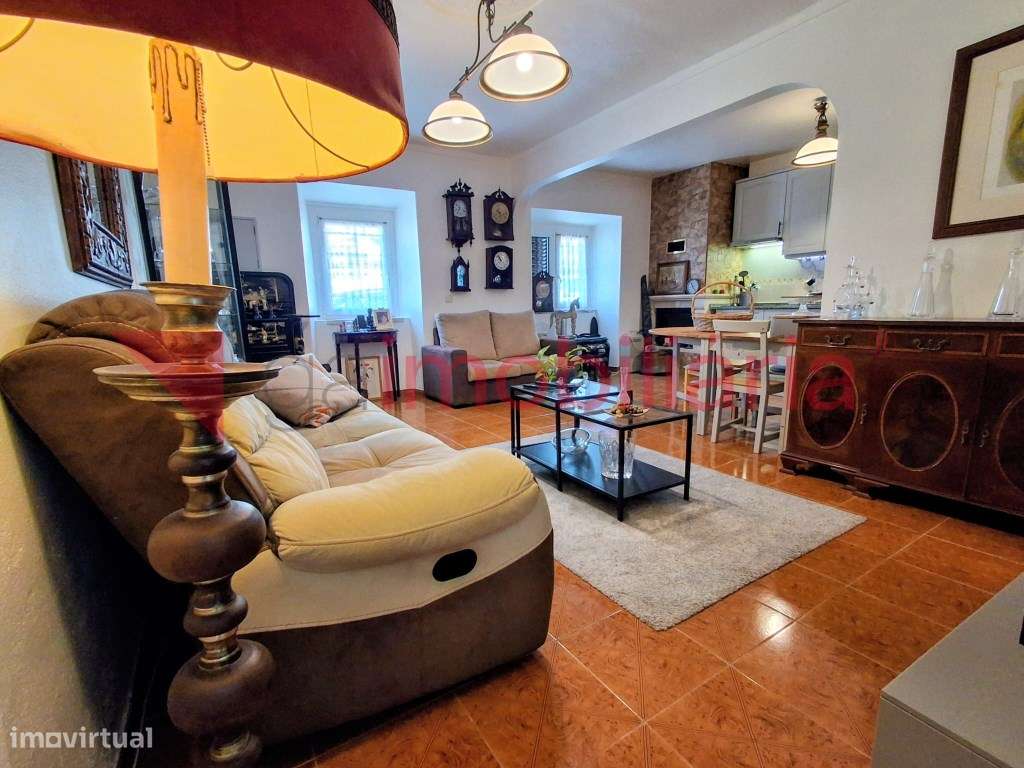 Moradia Rustica inserida numa Magnifica Paisagem Vinícola-2