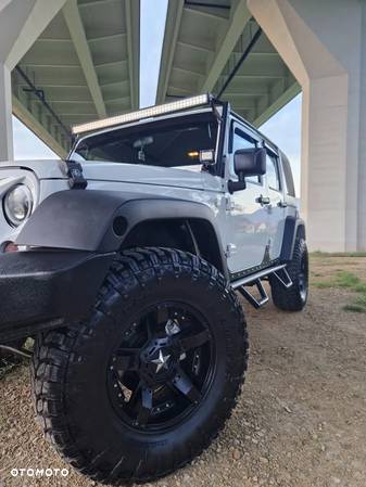 Jeep Wrangler - 6