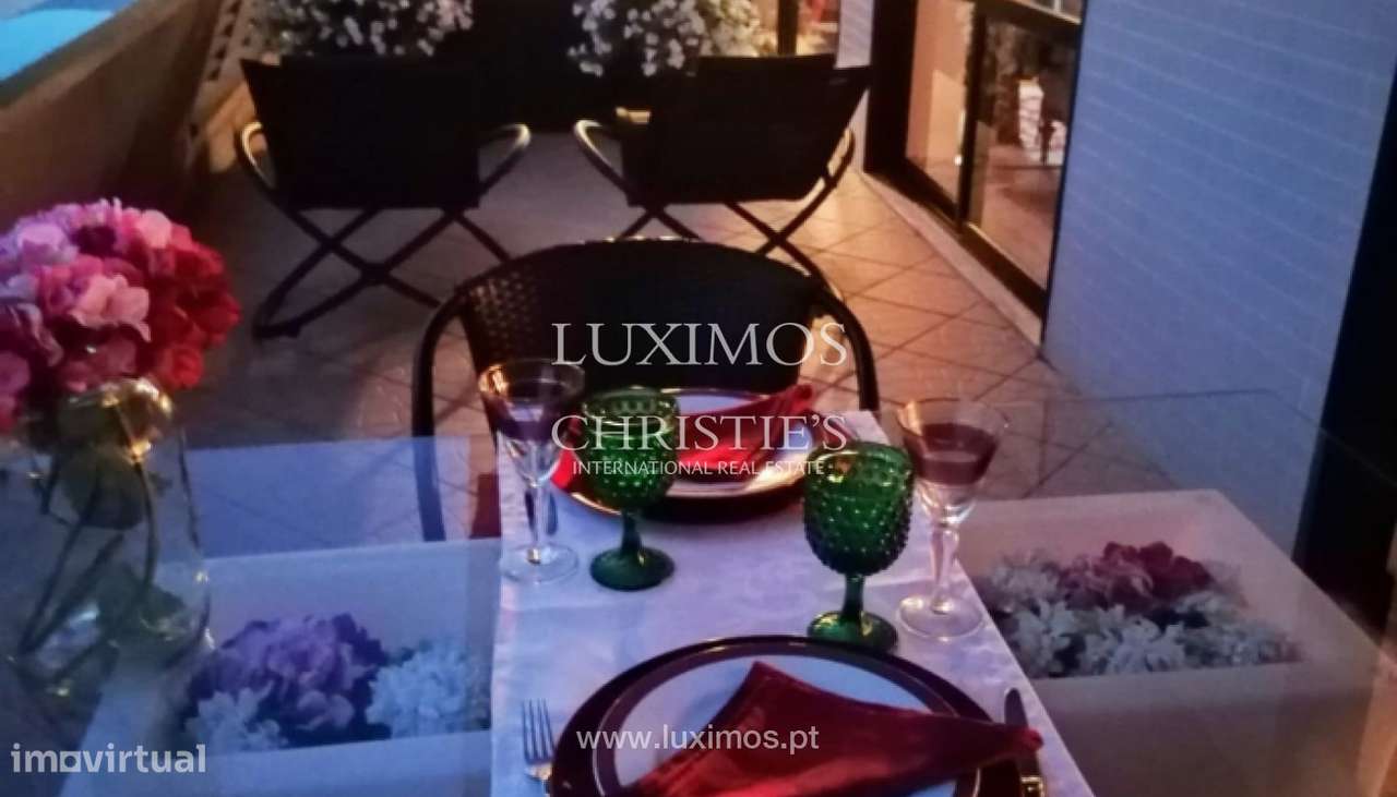 Apartamento T4+1 Duplex com varandas e vistas de rio à venda, no Port - Grande imagem: 3/11