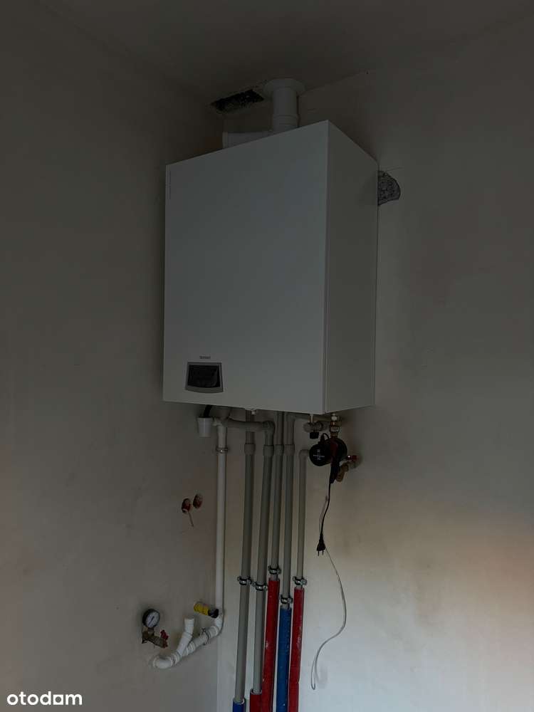 Dom 136m² z garażem i kominkiem na obrzeżach Piaseczna - Pełny obrazek: 5/16