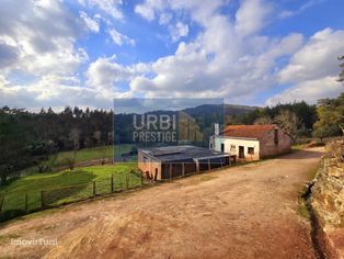 Casa para recuperação com terreno de 5507 m2