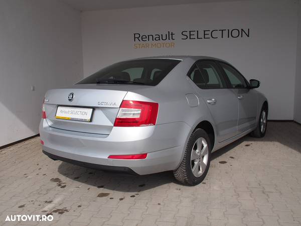 Skoda Octavia 1.6 TDI Style - 2