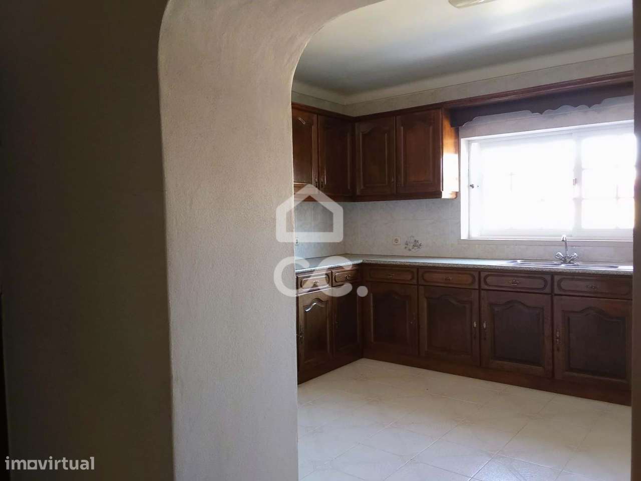 Moradia T5 em Vermelha – Cadaval, com Garagem, Adega e Terreno.-14