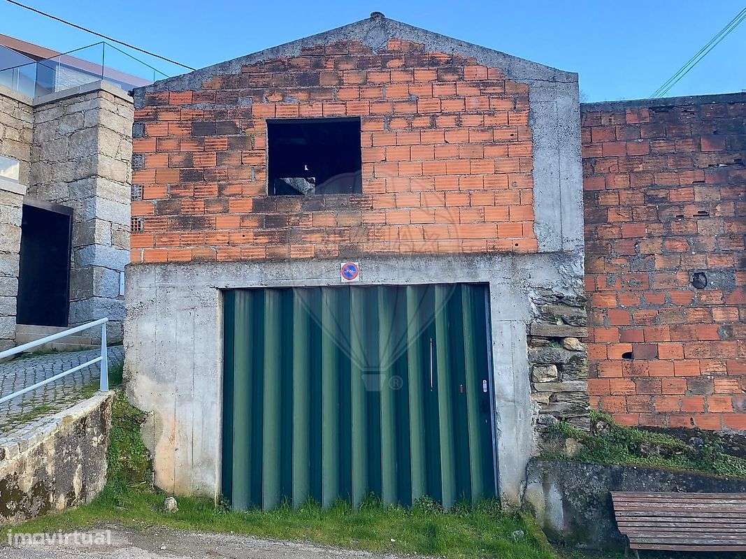 Moradia T0 para venda - Grande imagem: 1/5