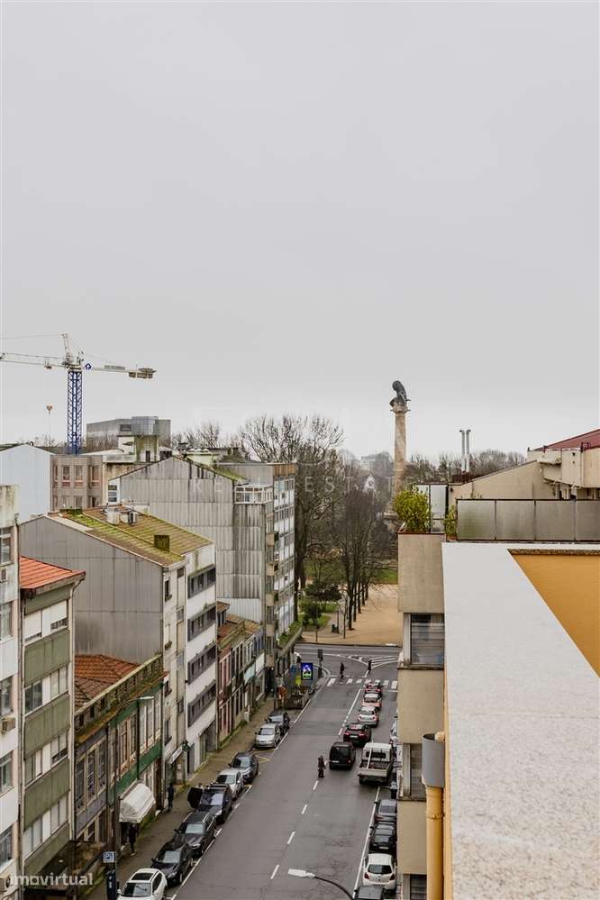 Apartamento T2 no Último Piso com Terraço na Boavista, Porto-30
