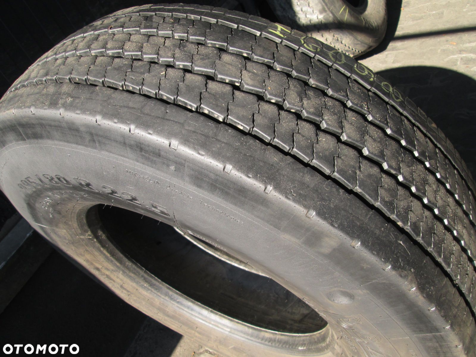 295/80r22.5 Michelin XZU3 IN CITY REMIX - 2