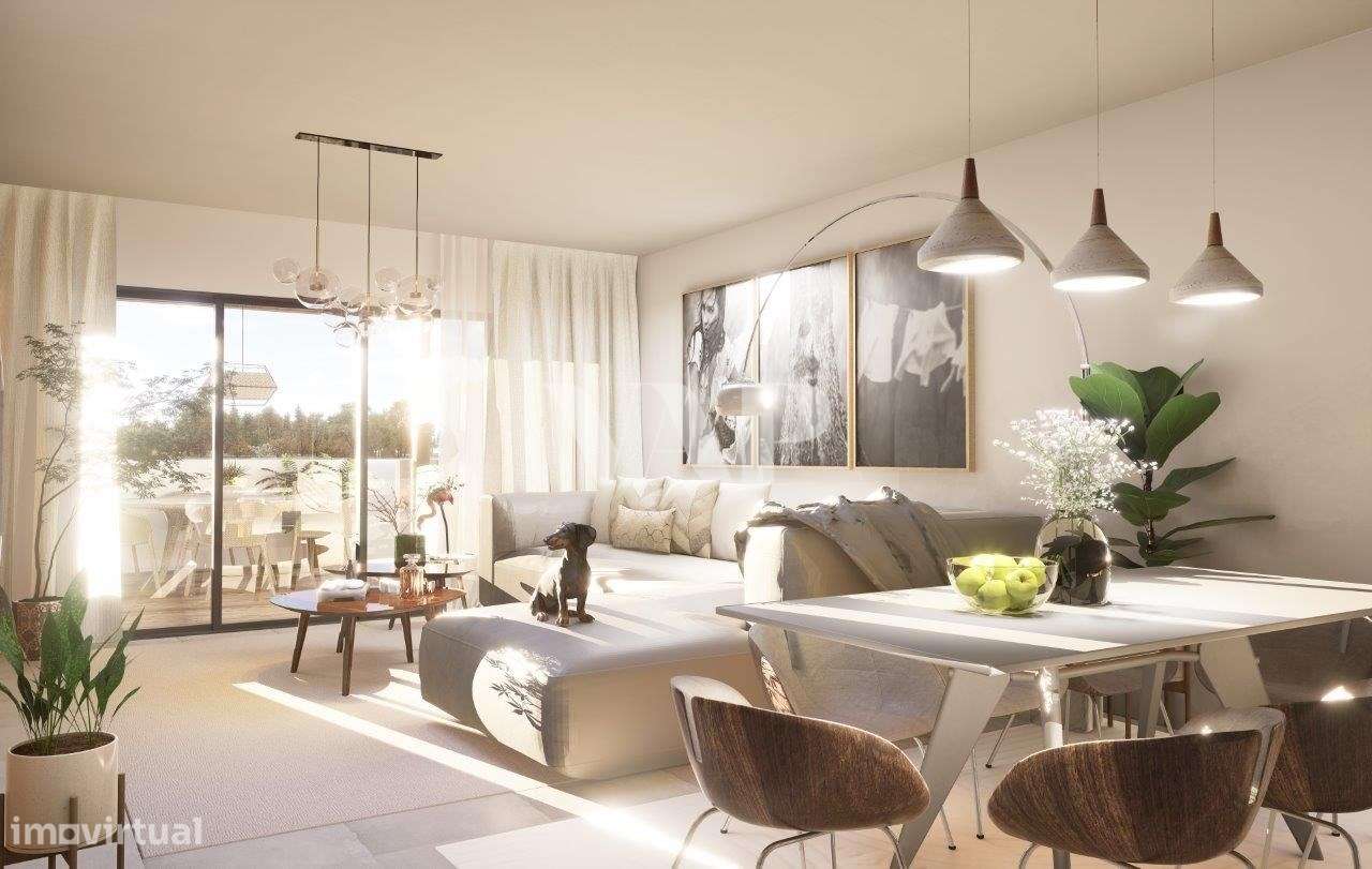 Apartamento T2 inserido em condomínio com piscina em Almancil - Grande imagem: 2/13