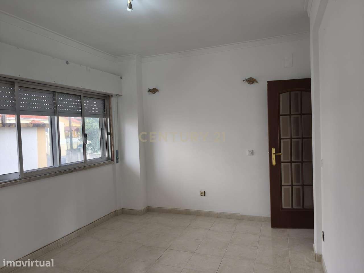 Arrendamento T2 na Praceta General Humberto Delgado - Ramada, Odivelas - Grande imagem: 3/15