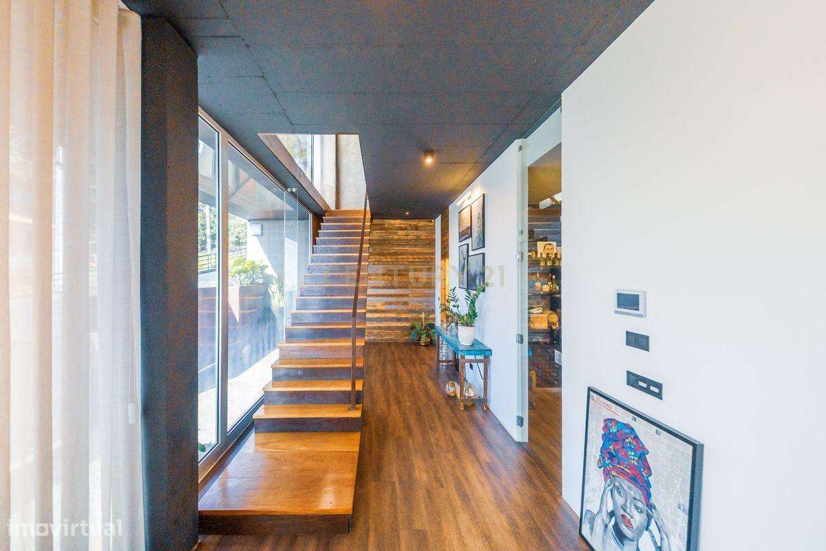 Moradia T3 de Luxo com Design e Personalidade - Monte / Funchal - Grande imagem: 3/44