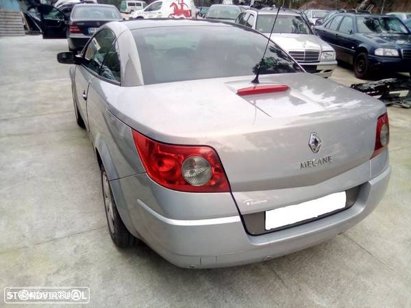 Renault Megane Coupe 2005 1.9 DCI - 3