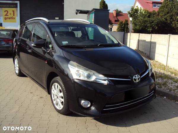 Toyota Verso 1.8 Premium - 1