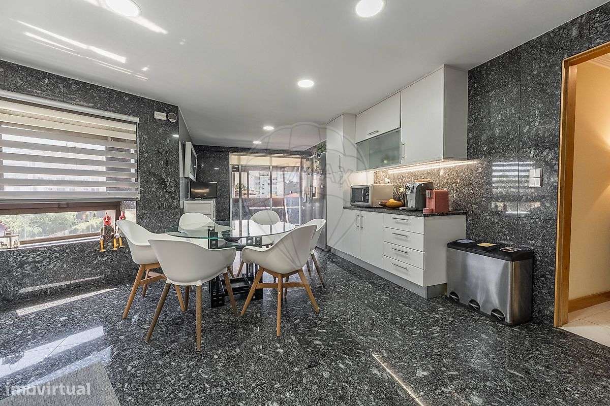 Apartamento T4 para venda-23