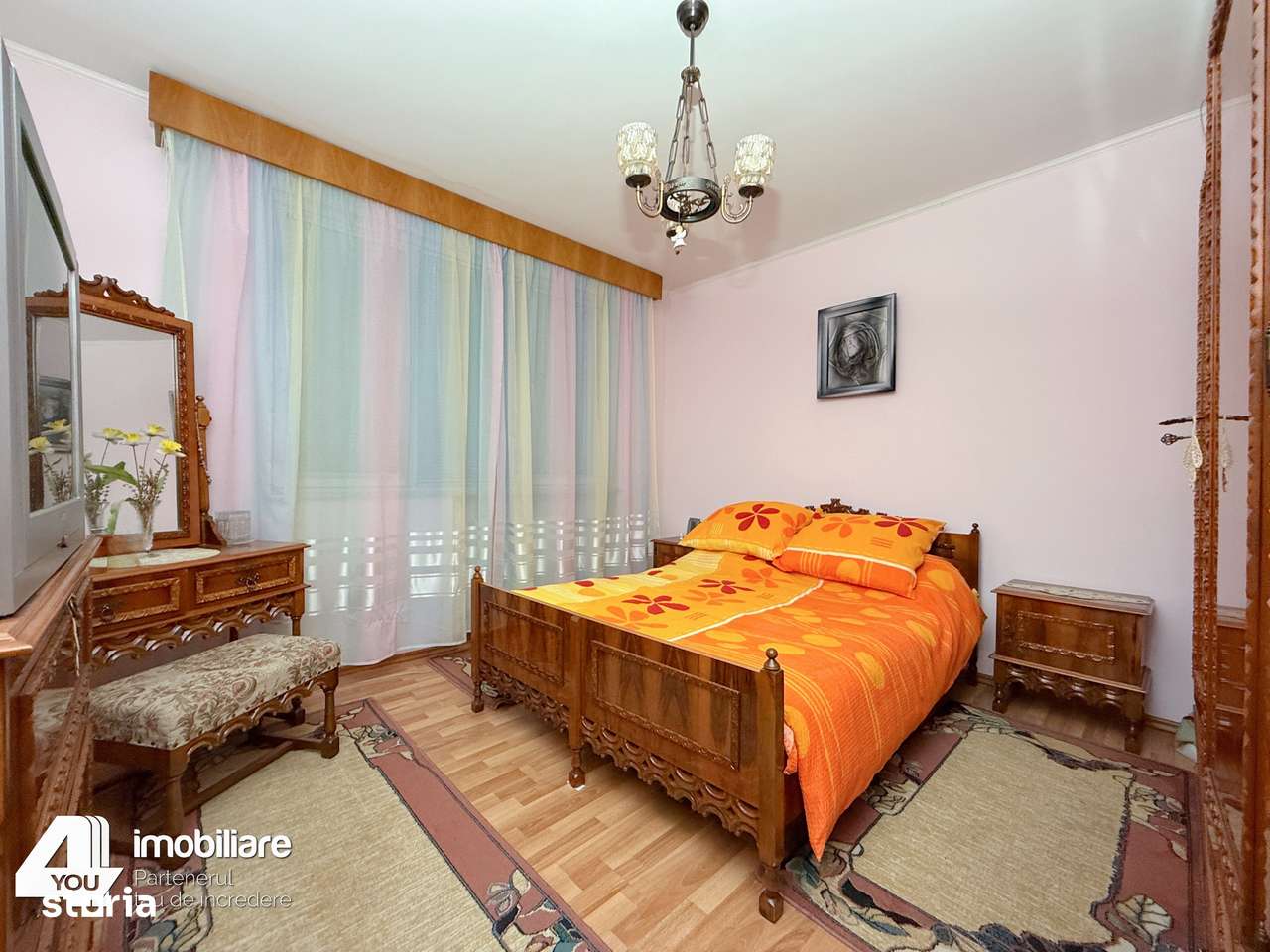 Apartament 2 camere 60mp,et 1/4 bucatarie spatioasă, mobilat și utilat - Imagine principală: 3/9