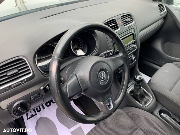 Volkswagen Golf 1.6 Comfortline - 21