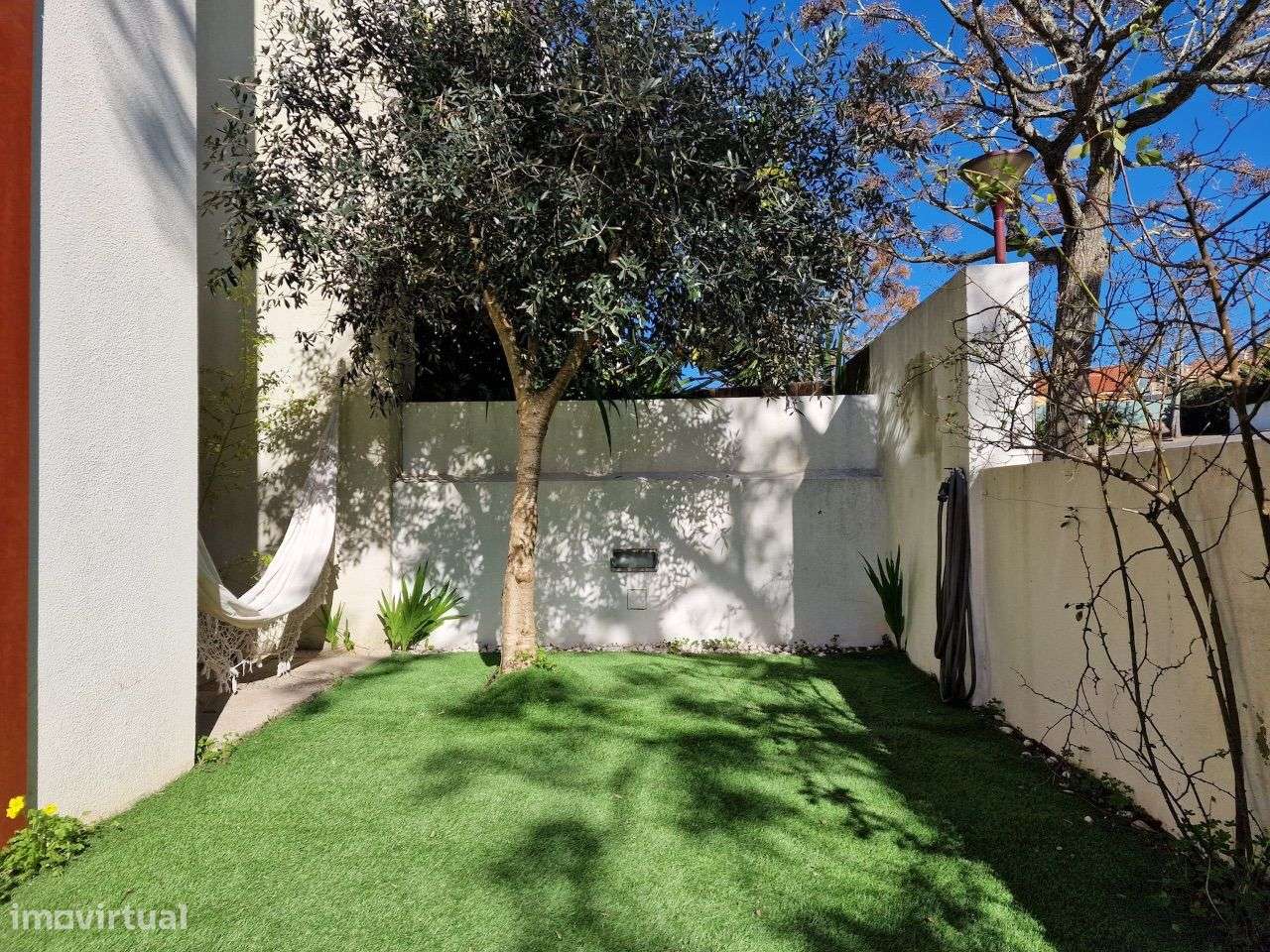 Moradia de arquitectura contemporânea na Aldeia do Sabugo, Sintra-38