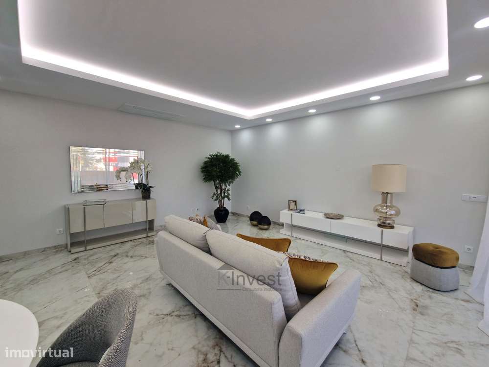 Apartamento T2 Novo com Garagem e Piscina - Lagos - Grande imagem: 5/36