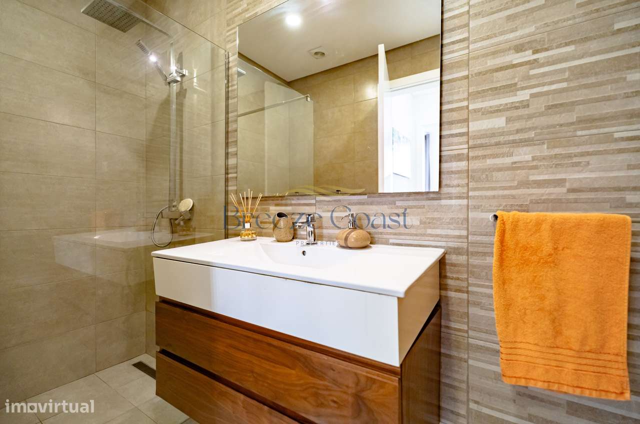 Moradia T4+1 de luxo com elevador-25