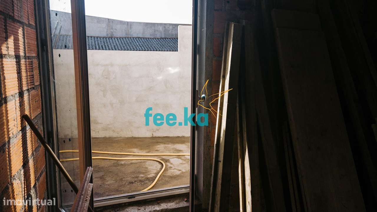 Moradia em Banda com Logradouro-23