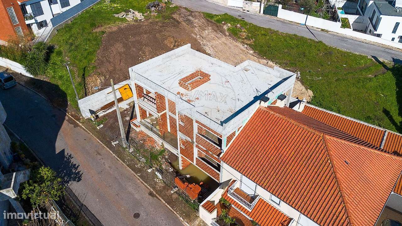 Moradia T4 para venda - Grande imagem: 2/6