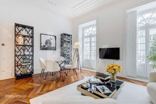 Apartamento inserido em Prédio do século XIX em localização premium e - Grande imagem: 2/41