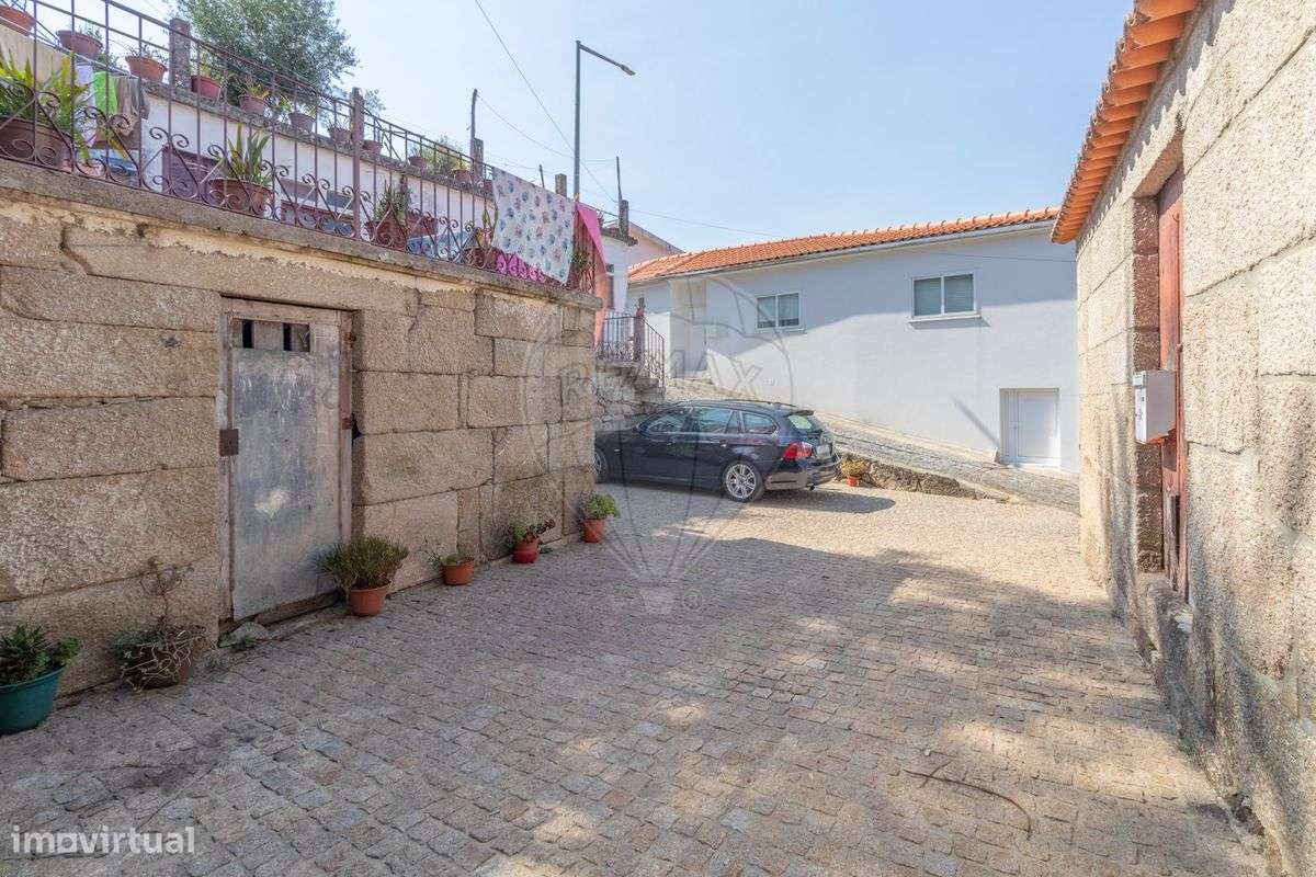 Moradia T4 para venda-18