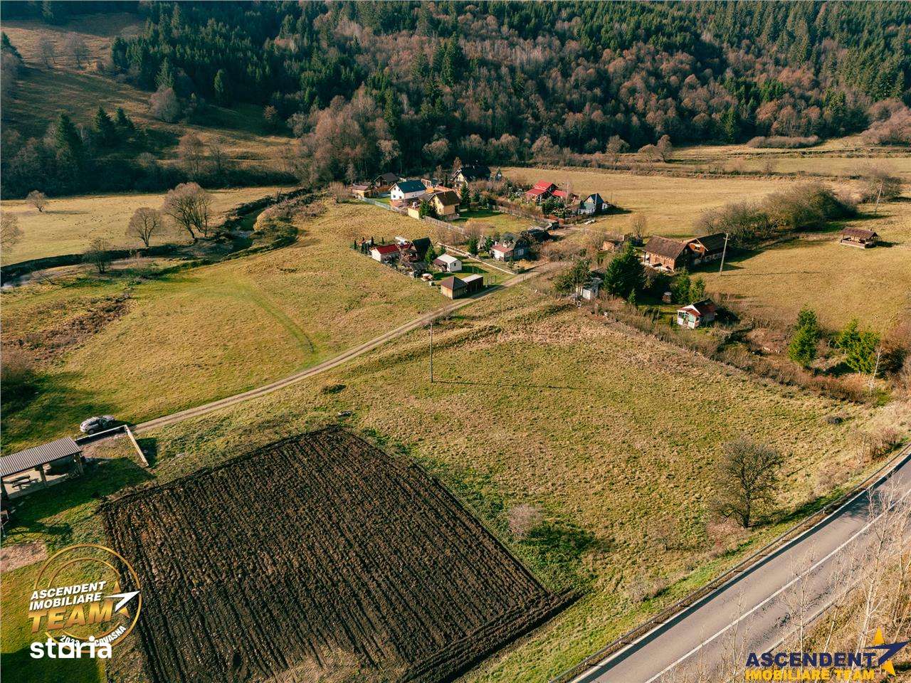 FILM! Teren cu potential, 6.700 mp, langa drumul principal, Catrusa, C - Imagine principală: 2/9