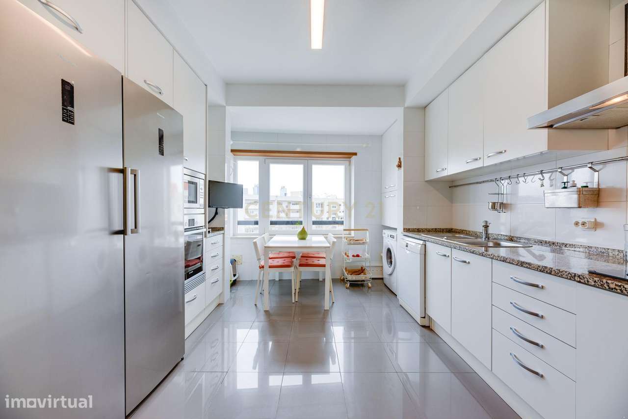 T3 Expo - Remodelado, 2 lugares de estacionamento e arrecadação-13