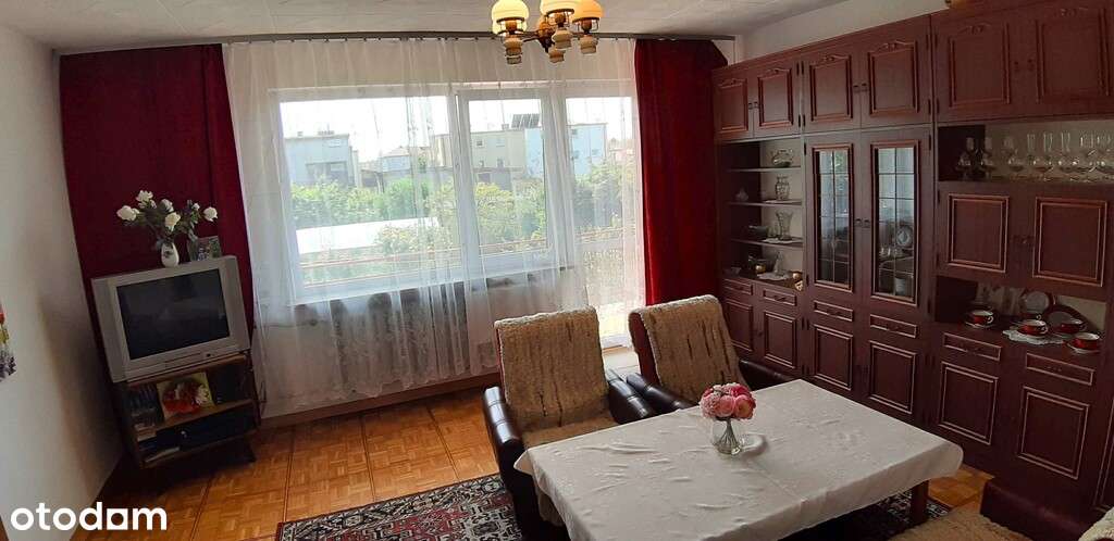 Duży dom na zadbanej działce.-3