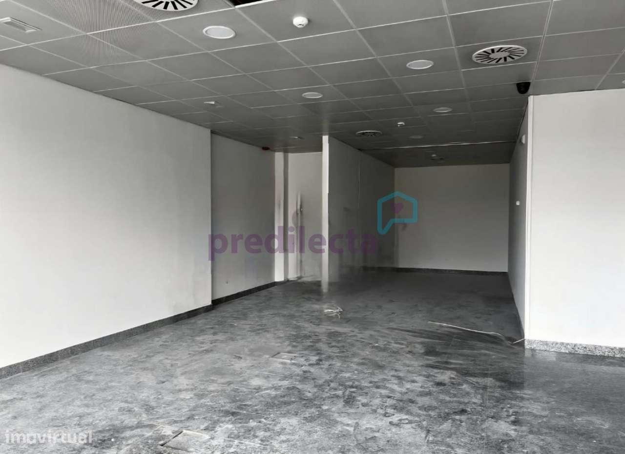 REF4146 - Loja à FEP, Metros Polo Univ. e Salgueiros, Porto - Grande imagem: 4/22