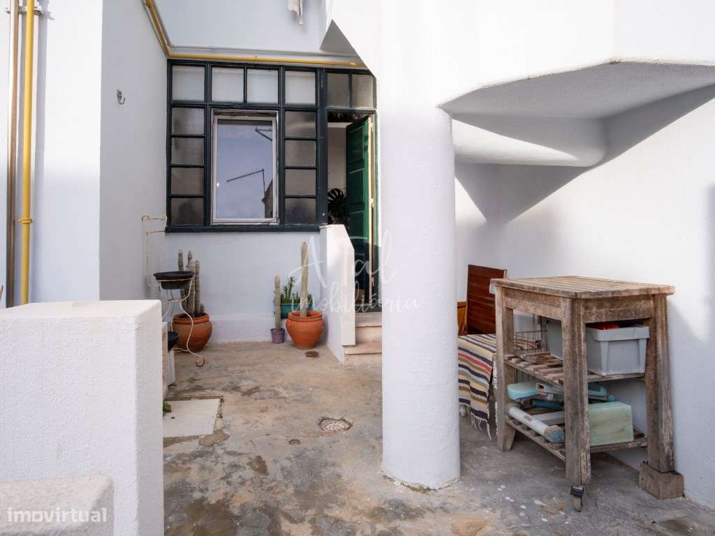 Apartamento T2 C/TERRAÇO no centro de Lisboa-15