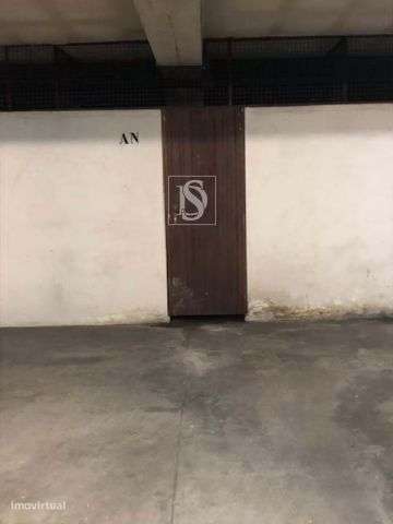 Lugar de garagem e arrecadação em Esmoriz - Grande imagem: 5/7