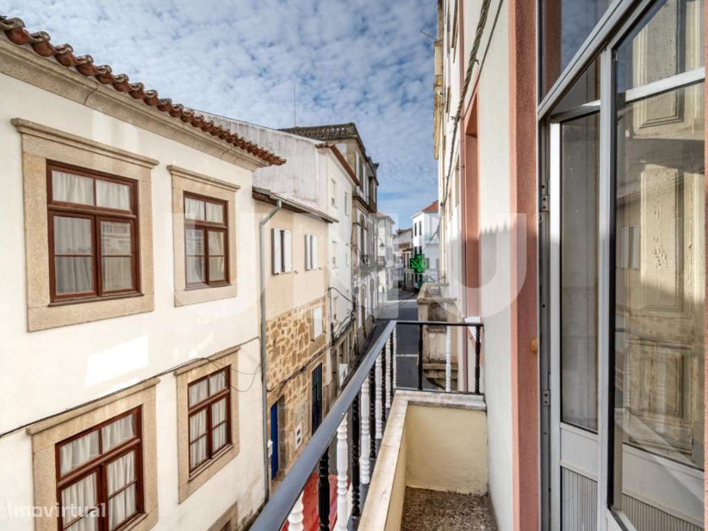 Prédio com Dois Edifícios Independentes no Tortosendo - Elevado Pot...-11