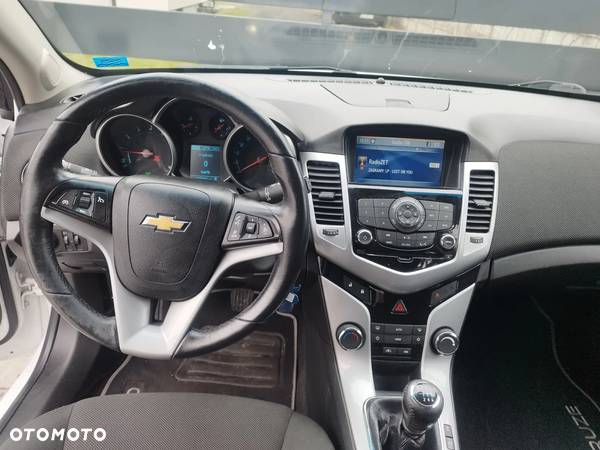 Chevrolet Cruze 1.4T LTZ+ - 19