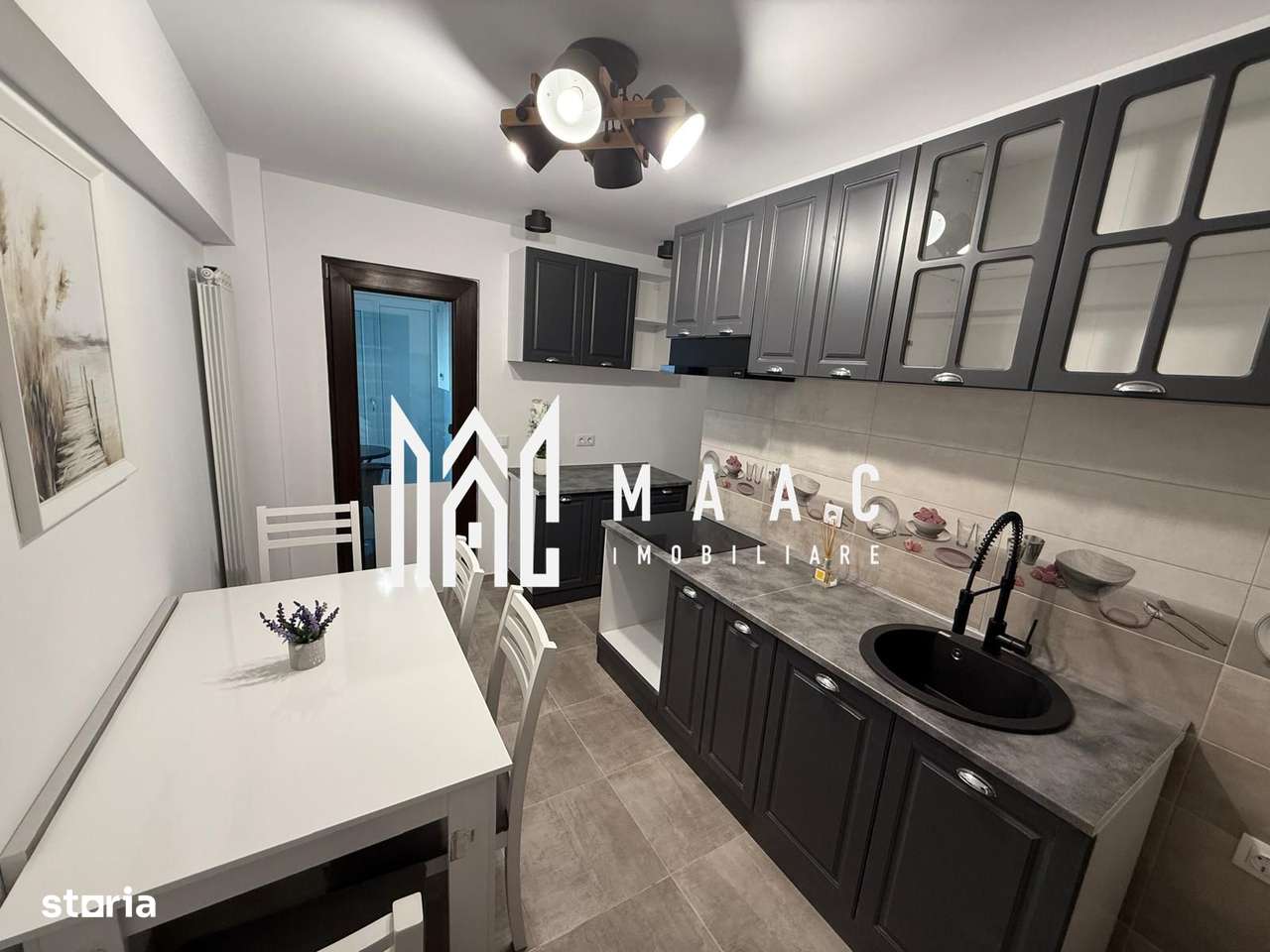 Apartament de lux cu 3 camere, vedere panoramică – zonă centrală - Imagine principală: 3/17