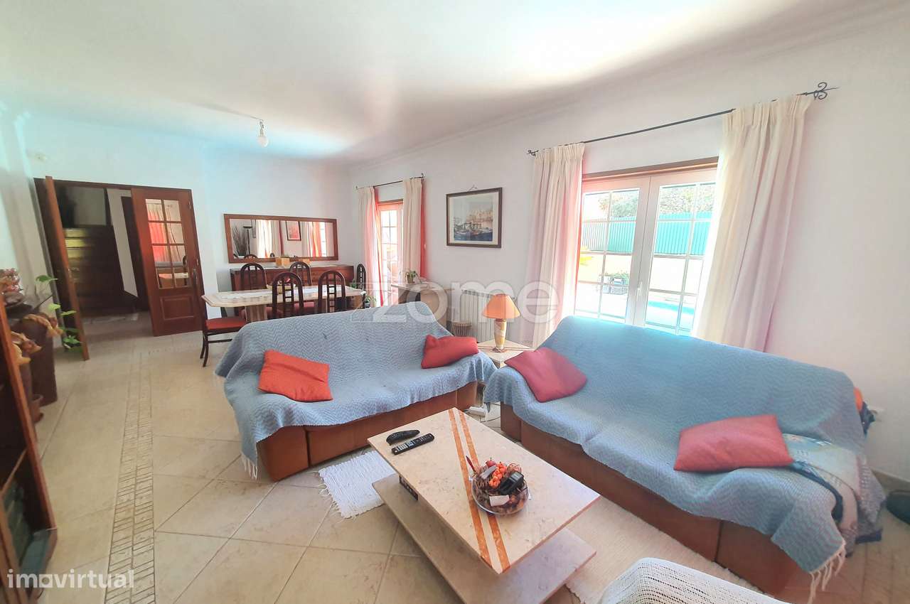 Moradia Isolada com piscina e bastante soalheira - Grande imagem: 5/42