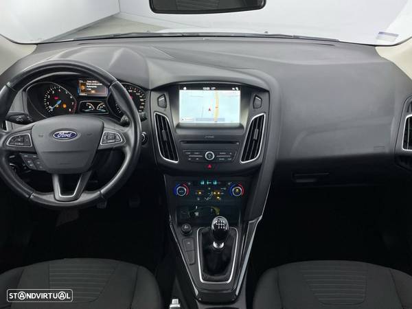 Ford Focus 1.0 EcoBoost Titanium - 10